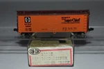 Scale Con-cor Santa 40' Single Door Reefer 12102 C39738. Fixed Price $16.99.