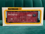 Bachmann Ho Scale Burlington Northern 41' Hi Cube Box Car #43-1012-16. Fixed Price $7.00.