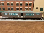 Walthers Ho 932-240852 New York Central Flexi-van Flat Car #504262 W/trailers. Fixed Price $37.50.