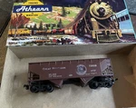 Athearn Scale Great Northern #5405 Gn 34' Offset Side Hopper #73608. Fixed Price $11.00.