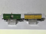Micro Trains 35010 Up #47999 35070 Atsf #68642 (2) 40' Stock No Label Kadee. Fixed Price $19.95.