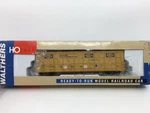 Ho Walthers 932-7007 Canfor Canadian Forest Products Thrall Door Boxcar #20073. Fixed Price $20.00.