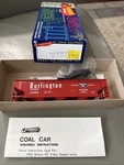 Roundhouse 3-BAY Offset Hopper Kit Burlington Cb&q RD#172000 3241 New Red. Fixed Price $10.00.