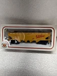 Bachmann Scale 42' Quad Hopper Car Union Pacific Train. Fixed Price $9.75.