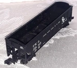 Roundhouse 8641 C & 40'' 3-BAY Ribbed Side Peak End Hopper. Fixed Price $12.74.