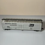 Model Power Ho Burlington Northern 50' Box Car #67908 Silver Rolling Stock. Fixed Price $9.95.