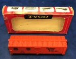 Ho Scale Tyco Pacific Fruit Express Refrigerator Car Pfe 77678 With Box. Fixed Price $13.20.