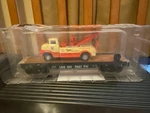 Menards Nib Up Union Pacific Flat Car With Auto Wrecker. Fixed Price $25.00.