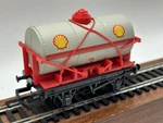 Hornby R1000 Tank Wagon Shell #3 - (good). Fixed Price $11.99.