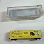 Gauge J And Baltimore Circus 1010 Box Car Bev-bel. Fixed Price $18.00.