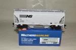 Scale Walthers Norfolk Southern 39' Trinity 3281 Bay Covered Hopper 236062. Fixed Price $40.00.