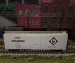 Bowser Ho 42713 Box Car 40 Ready-to-run Erie Lackawanna Early Scheme #74222. Fixed Price $13.49.