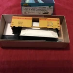 Athearn Ho Scale 40 Karly & Mitch Circus Boxcar Kit #882-1 Brand New!!!. Fixed Price $24.99.
