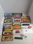 Vintage Ho Scale Lot Of 17 Rolling Stock Train Cars Tyco Life Like Bachmann BX11. Fixed Price $64.99.
