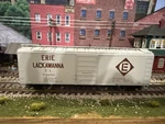 Bowser 4271 440 Foot Box Car Erie Lacawanna Early Merger Scheme Ho Scale #74250. Fixed Price $13.49.