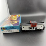Athearn 5370 Ho Scale Soo Line Wide Vision Caboose Car #18 Built. Fixed Price $17.31.