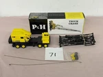Lionel P&h Harnischfeger Truck Crane 6828-100 With Original Box. Fixed Price $199.99.
