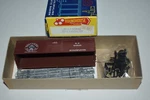 Scale Roundhouse Southern Pacific 36' Single Door Boxcar 64943 C37337. Fixed Price $17.99.