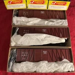 Roundhouse Ho-scale 50 C.b. & Q. Burlington Rt Boxcar Kits X3 #7871 Brand New!!. Fixed Price $59.99.