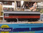 Ho Scale Athearn 3022 Nh New Haven F7B Diesel Locomotive #0272 Unpowered. Fixed Price $30.00.