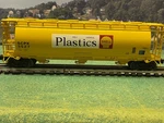 Lionel 6-17155 Shell Chemical Plastics 3-BAY Cylindrical Hopper Nib. Fixed Price $45.00.