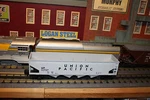 Mth Semi Scale 4 Bay Hopper Car # 30-7509. Nib Union Pacific 12727. Fixed Price $40.00.