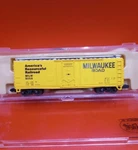 Atlas N Scale 33161 - 40' Plug Door Box Car Milwaukee Road 9058. Fixed Price $10.46.