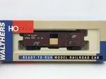 Ho Walthers 932-2127 Chicago North Western 40 Wood Boxcar With Grain Doors Cnw. Fixed Price $14.00.