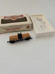 Scale Bachmann 41' Hooker Chemical Tank Car 53-1034-90. Fixed Price $7.00.