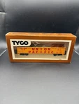 Ho Scale Tyco Union Pacific Gondola Car Empty, B900-2, Ng Pipes With Box. Fixed Price $14.99.