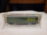 - Atlas 3606 50" Double Door Boxcar, Reading Rdg 19402 Ln W/box. Fixed Price $19.99.