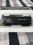 Atlas Trainman Item No 18878 2-BAY Offset Side Hopper #33799. Fixed Price $17.99.