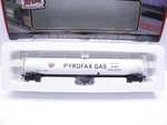Atlas 33,000 Gallon Tank Car-pyrofax Gas Shpx #17001 Ho Scale Ready To Roll. Fixed Price $29.00.