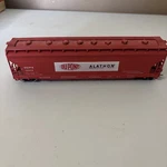 Scale Athearn Dupont Covered Hopper 36028 Kadees/metals. Fixed Price $12.18.