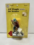 Gauge Aristocraft Track Worker Shoveling Snow Figure ART-60078 New. Fixed Price $9.97.