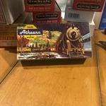 Athearn Ho Scale 1:87 #1571 Conoco 40' Single Dome Tank Car Conx #617 Silver Kit. Fixed Price $13.00.