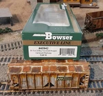 Weathered Scale Bowser Executive Line Vermont Railway 70 Ton 2 Bay Hopper. Fixed Price $40.00.