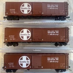 Scale Intermountain 50 Aar Single Door Box Car Atsf Santa Fe Runner 3-PACK Set. Fixed Price $59.85.