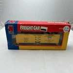 Life-like Ho 8586 40' Reefer American Refrigerator Transit Co. Art # 247. Fixed Price $35.00.