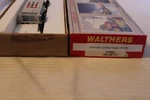 Scale Walthers, 40' Covered Hopper Champion, Gray #43160 Built. Fixed Price $40.00.