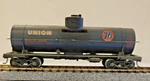 Ho Scale Rtr Red Caboose 10,000 Gal Tank Car Union 76 #10129 W Kadee Trucks. Fixed Price $13.00.