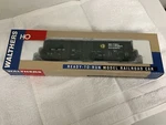 Walthers Ho Scale British Columbia Railway Thrall-door Boxcar #800102. Fixed Price $30.00.