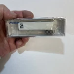 Athearn Scale Fruehauf 40' Z-van Trailer Chessie System #14239. Fixed Price $27.00.