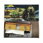 Athearn Bev-bel 40 Specialty Boxcar Peri & Josh Traveling Circus Show. Fixed Price $14.99.