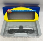Athearn Rtr Train Ho 7365 Panhandle Refining Triple Dome Tank Car Cycx 6010. Fixed Price $6.88.