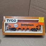 Tyco Bethlehem Steel Hopper Car 84433 W/box Vintage Model Train. Fixed Price $29.99.