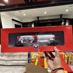 Lionel Budweiser Tank Car Gauge Red Silver Diecast 2228320 Advertising. Fixed Price $69.00.
