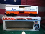 Lionel 6-9733 Lcca 1979 Airco Industrial Gasses Boxcar & Tank + Dome Cap !!. Fixed Price $22.50.