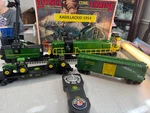 6-81480 John Deere Diesel Freight Set- Lionelchief Remote L1988. Fixed Price $231.10.