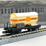 Arnold Scale 0451 Shell Deutsche Bahn German Two Axle Butane Tank Car. Fixed Price $13.99.